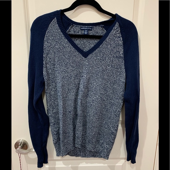 knitted sweater in navy - Picture 2 of 4